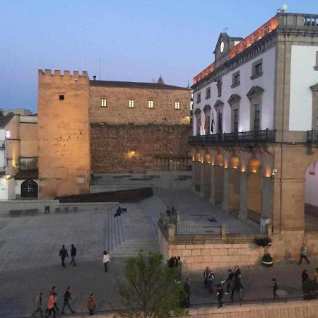 Kubik Apartamentos K3 Caceres Luaran gambar