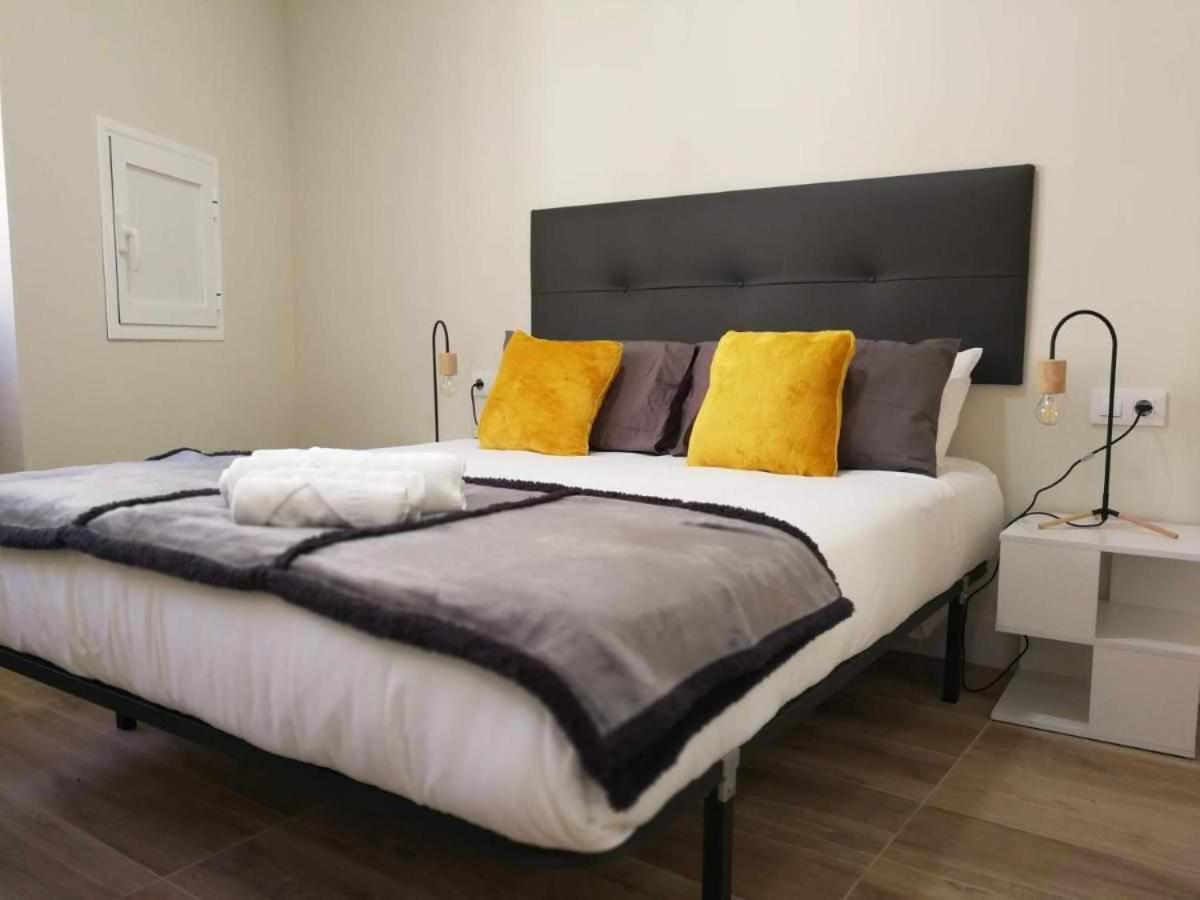 Kubik Apartamentos K3 Caceres Luaran gambar